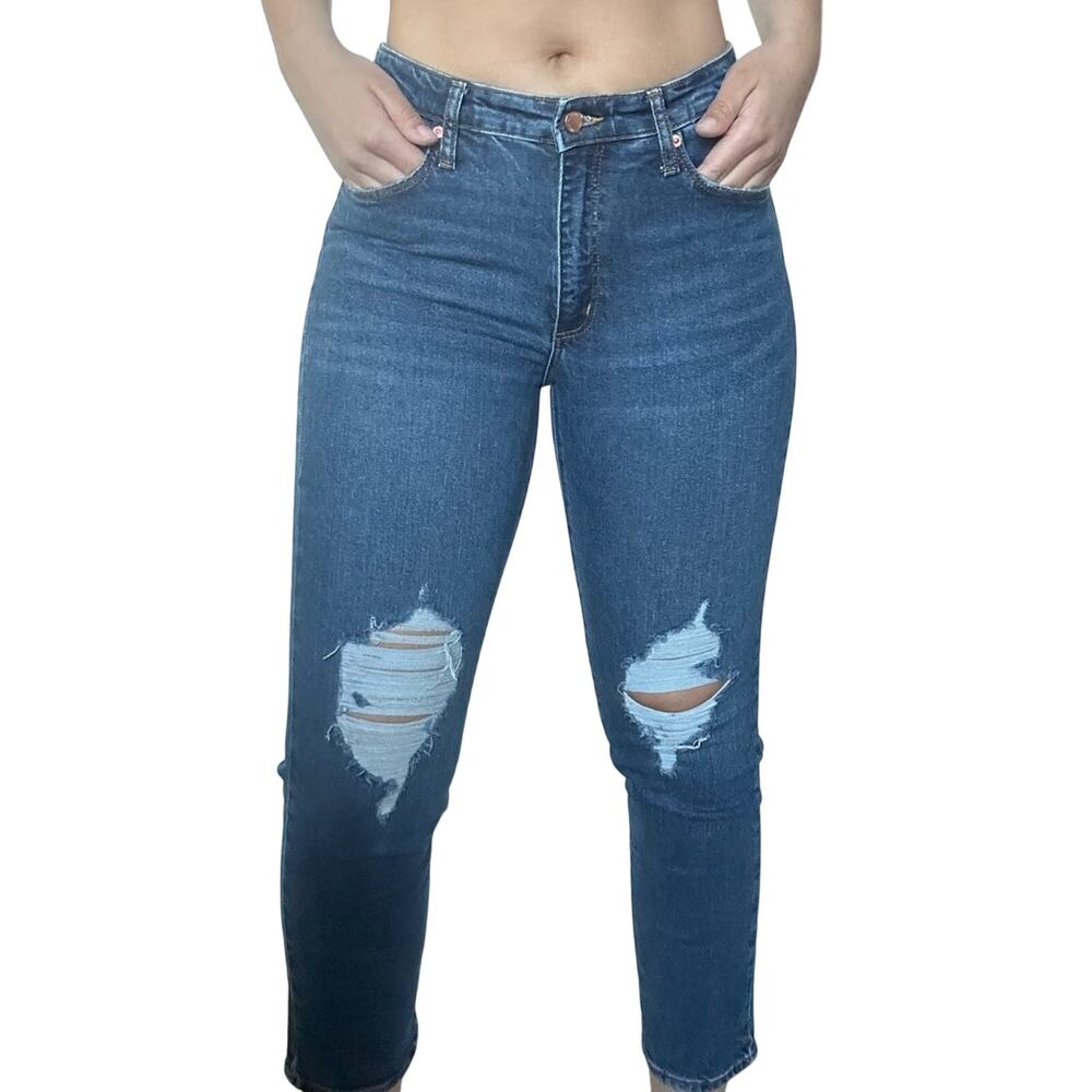 Jeans distressed size 8 / 29 high rise slim straight cut